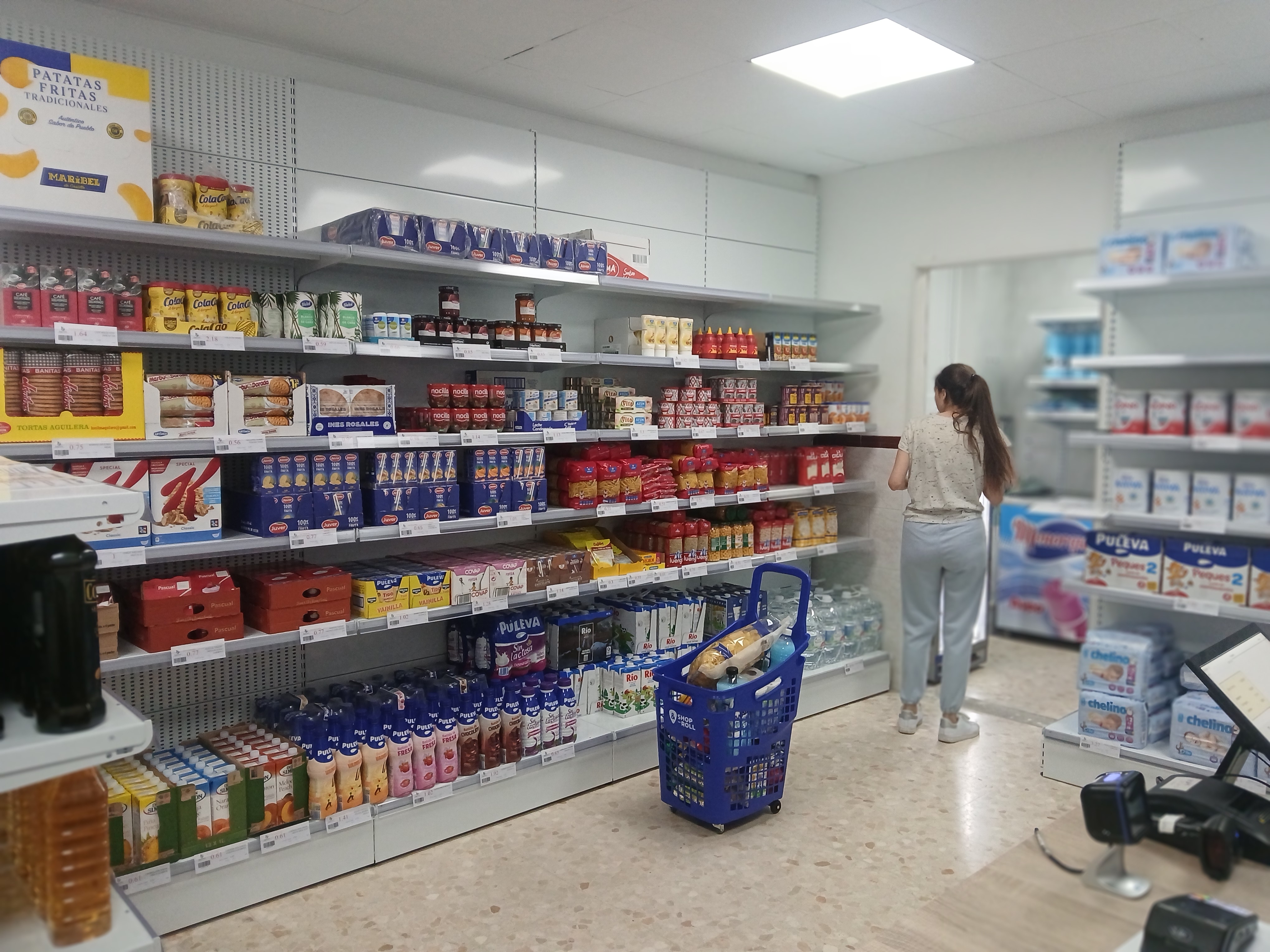 El Economato Social EcoRaiga hace balance de su primer año: apoyo a 156 familias y más de 25.000 productos distribuidos